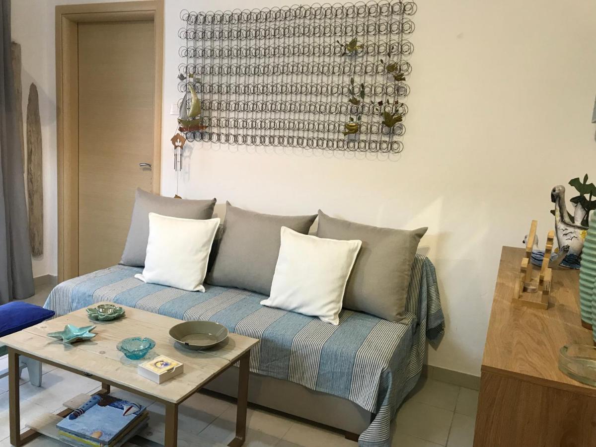 Grey Theros Apartments Paralia Dionysiou Exterior photo
