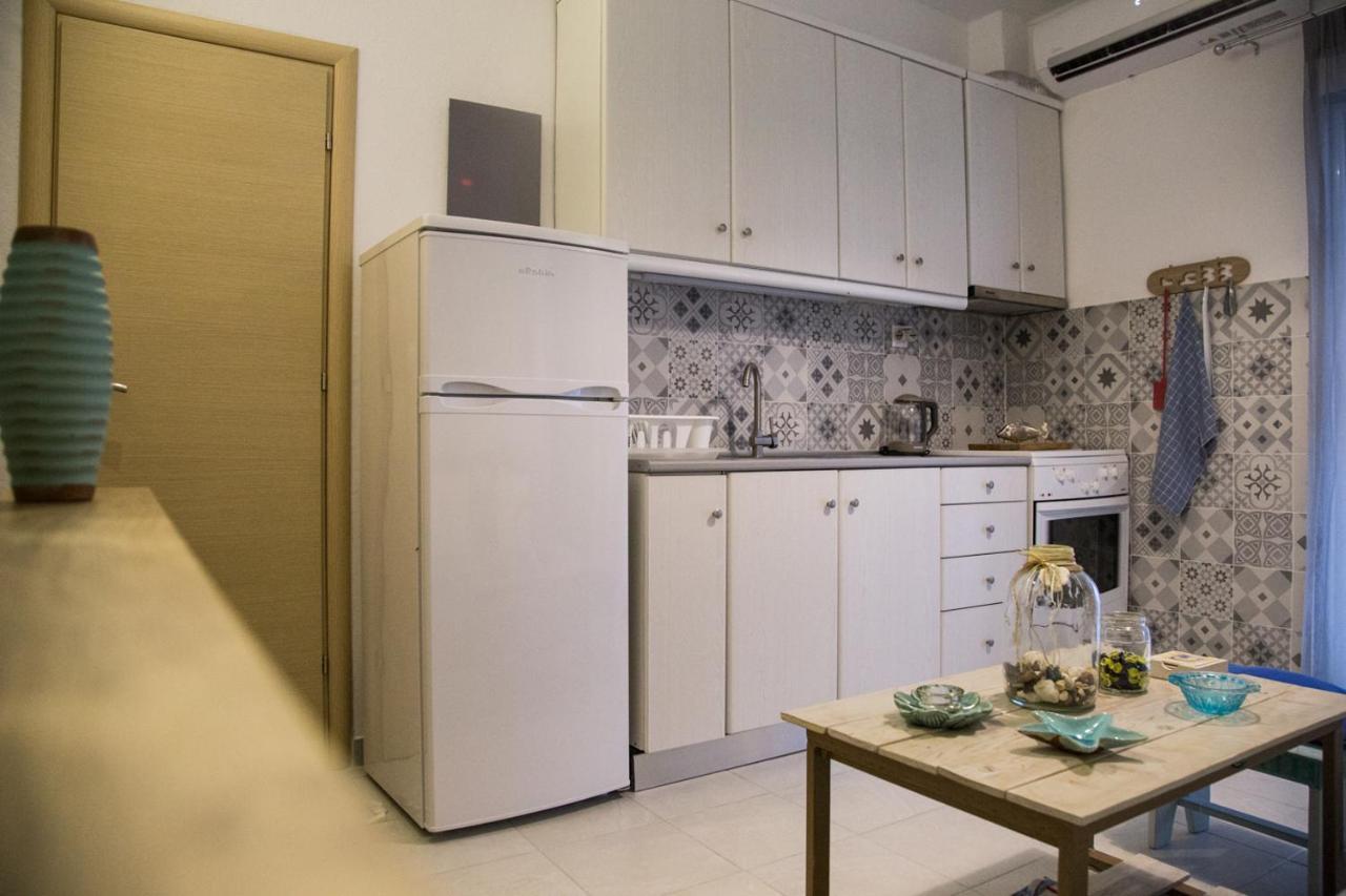 Grey Theros Apartments Paralia Dionysiou Exterior photo